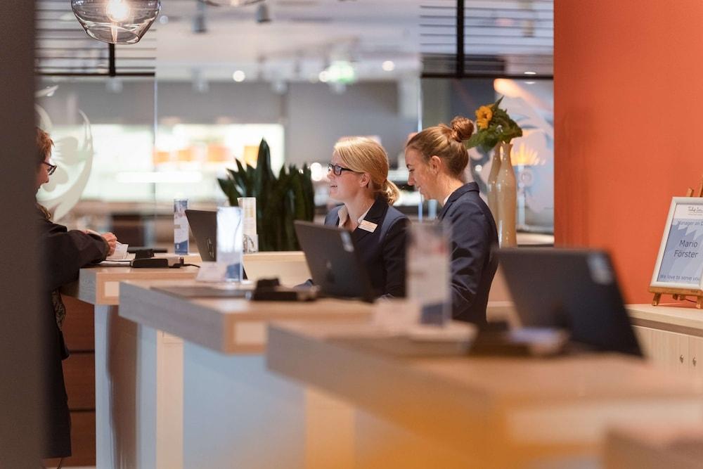 Tulip Arena - 2 Minuten Fussweg Zur Messe 4*